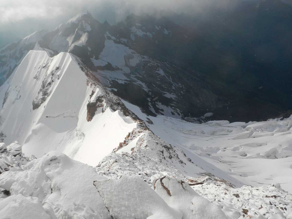 cresta signal con neve fresca