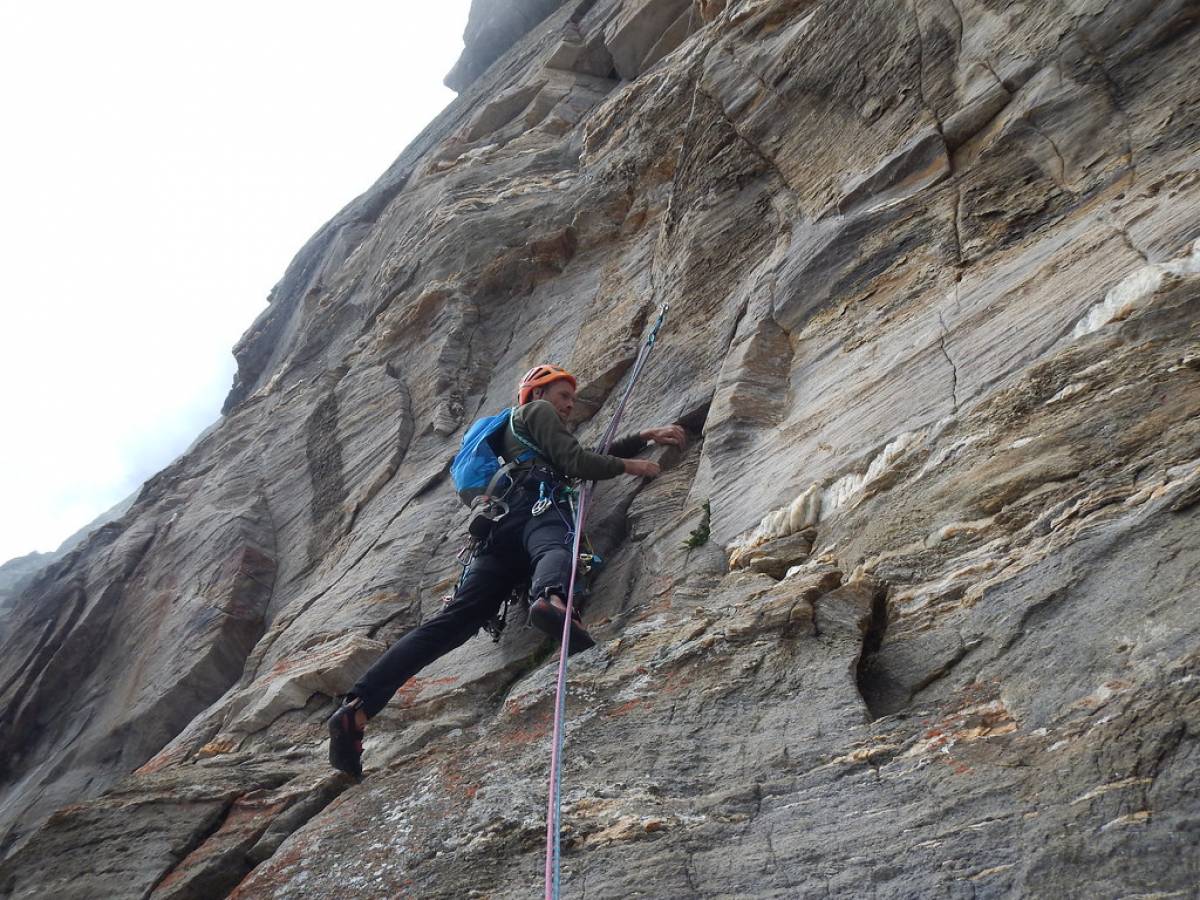 Terzo Tiro - Metide in punta di piedi